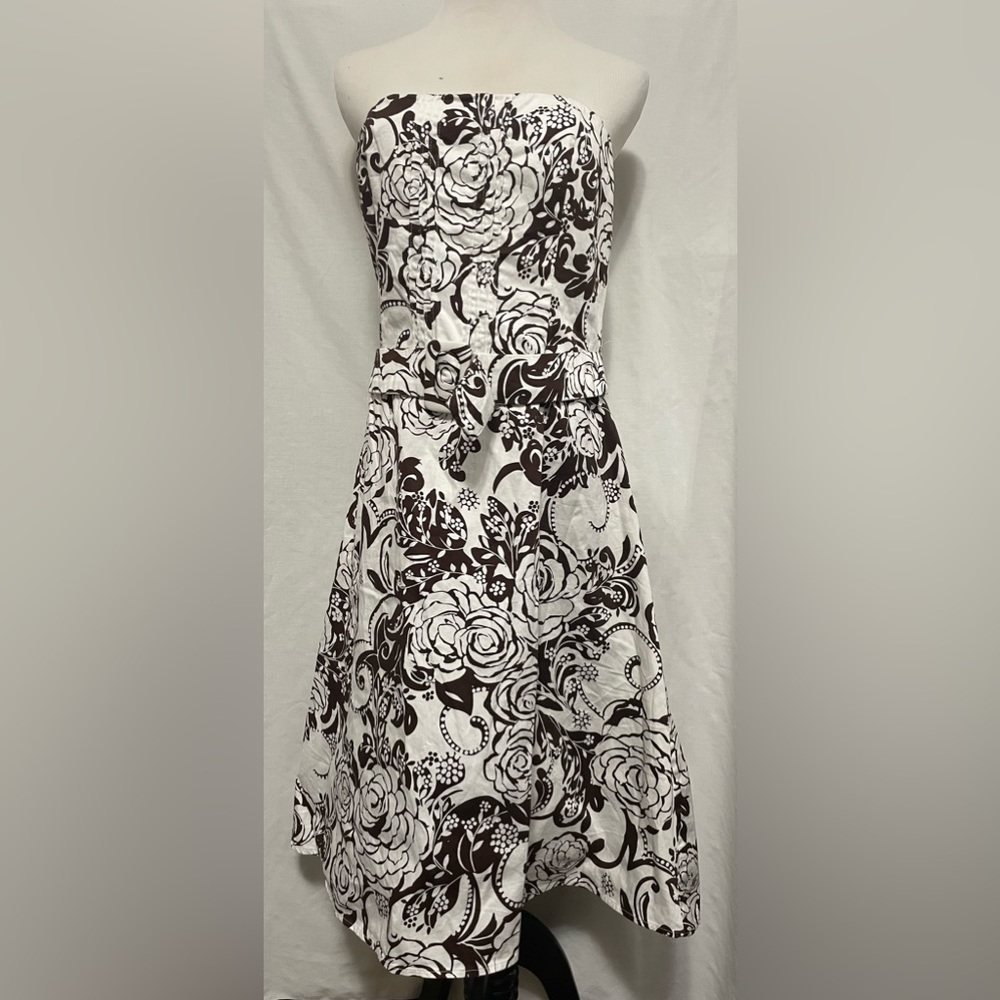 B. Smart Women’s Dress Strapless White with Brown Design Size M/L